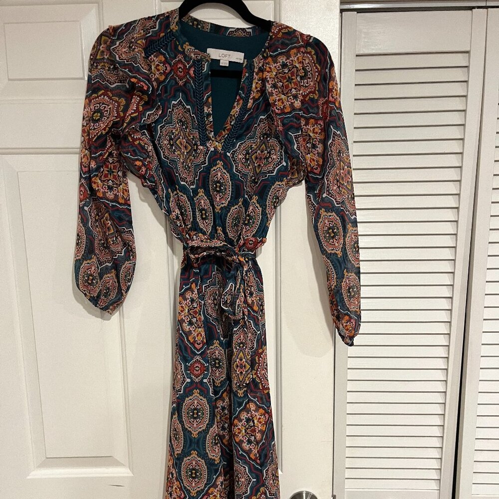 LOFT Petite Tapestry Ruffle V-neck Midi Dress Size XSP